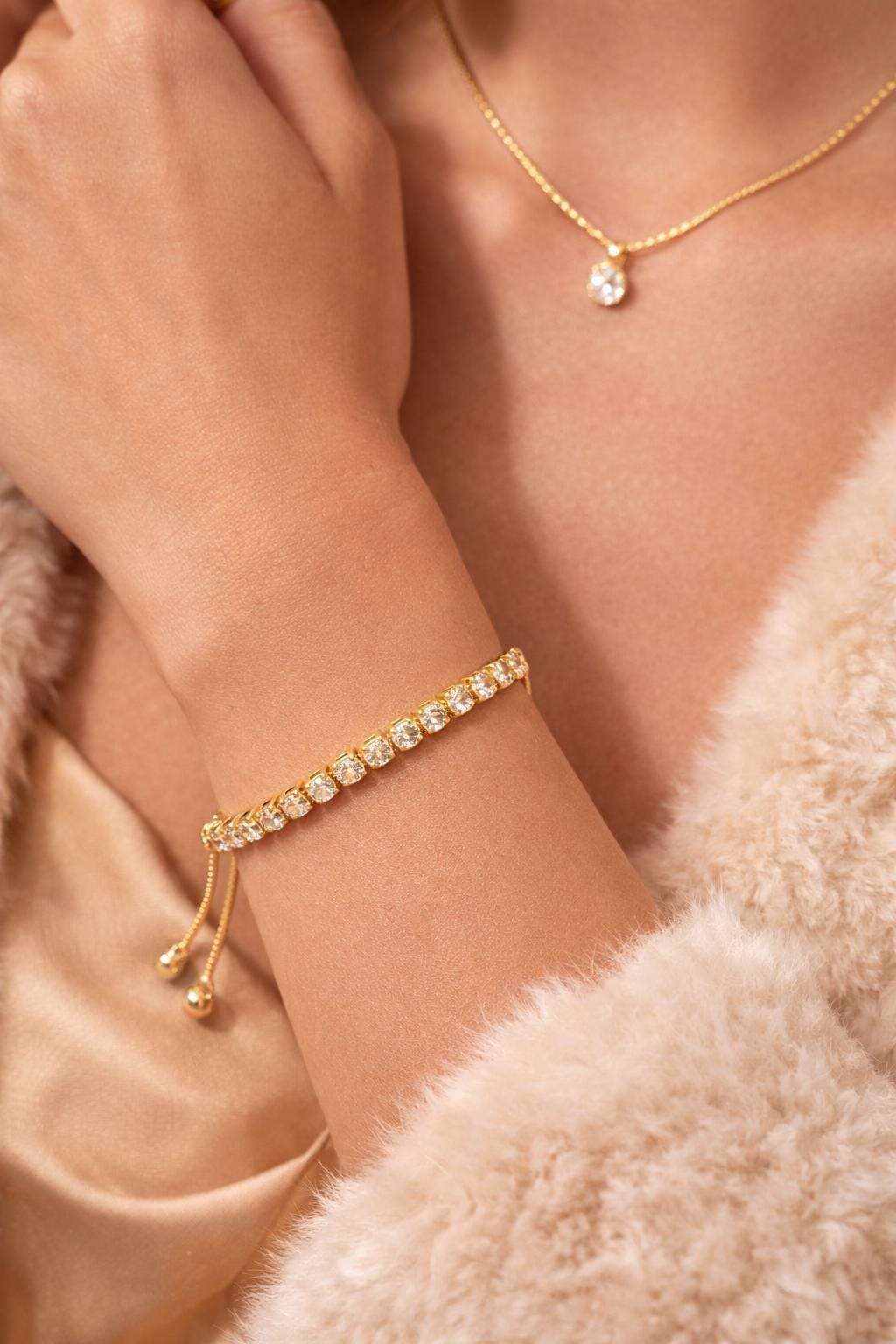 Micro Stud Claw Chain Bracelet, Tarnish-Resistant Minimalist Dainty Jewelry